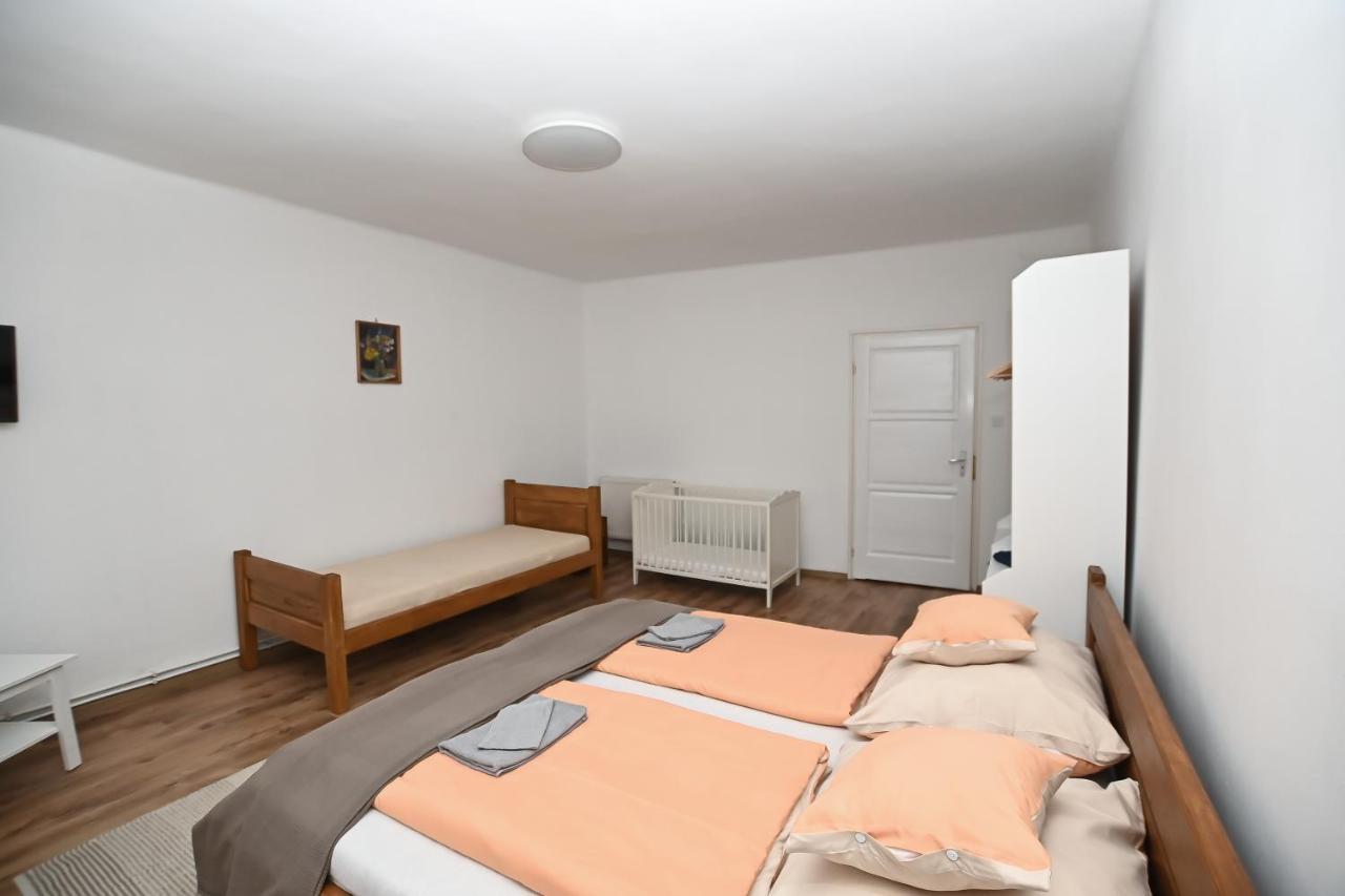 Rozsa Vendeghaz Hotel Токай Екстериор снимка