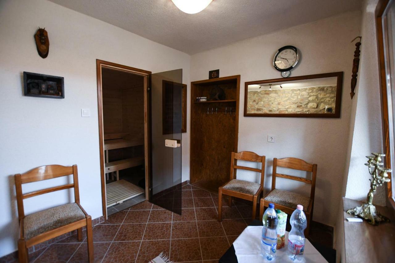 Rozsa Vendeghaz Hotel Токай Екстериор снимка