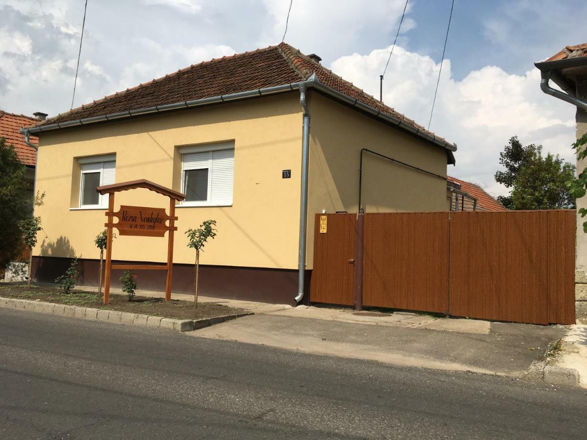 Rozsa Vendeghaz Hotel Токай Екстериор снимка