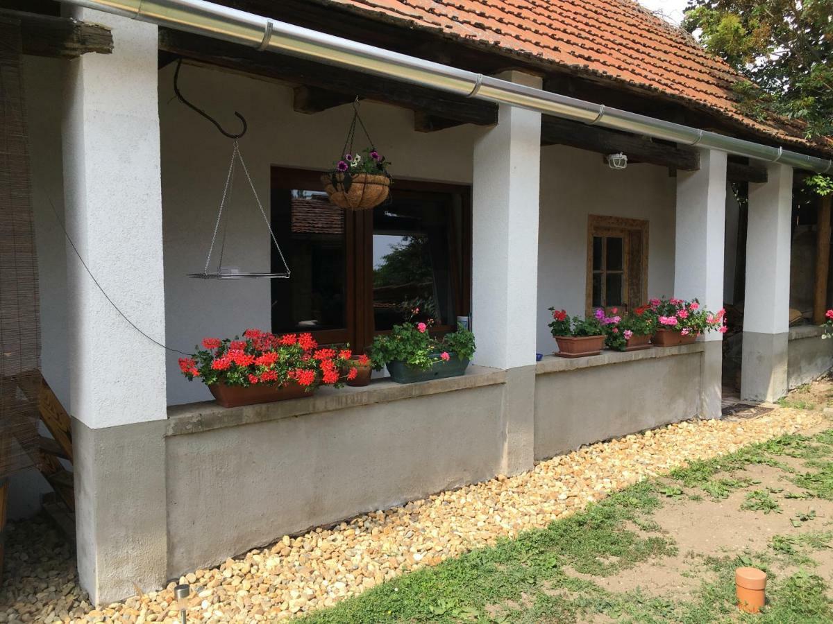 Rozsa Vendeghaz Hotel Токай Екстериор снимка